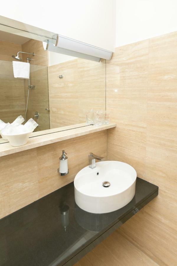 Beach Hotel Split Podstrana Exterior foto